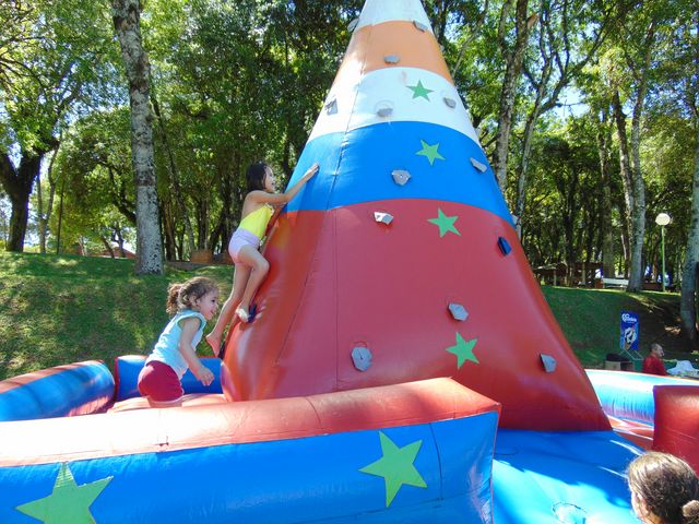Muitas atrações na abertura da temporada de verão