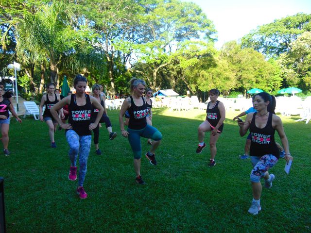 Muitas atrações na abertura da Temporada de Verão do Clube Caixeiral Campestre