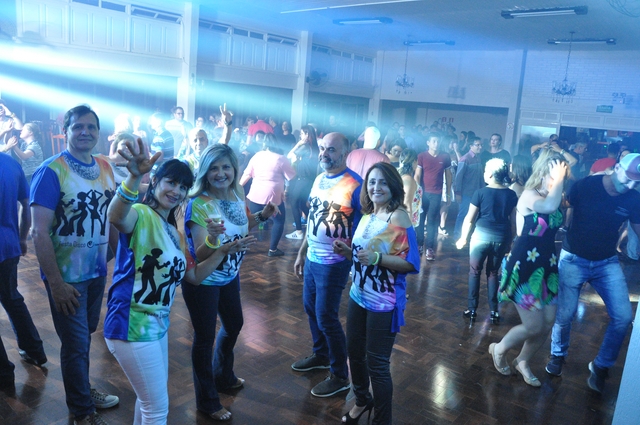 Muitas atrações na abertura da Temporada de Verão do Clube Caixeiral Campestre