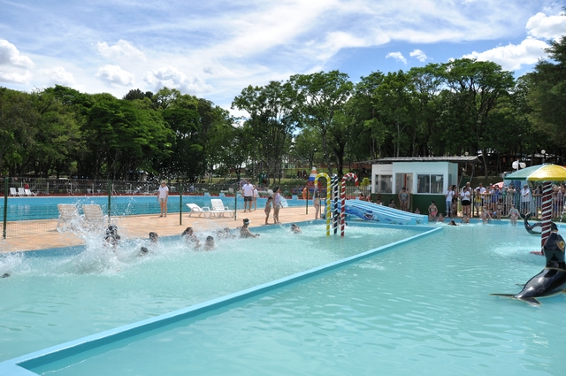Muitas atrações na abertura da Temporada de Verão do Clube Caixeiral Campestre
