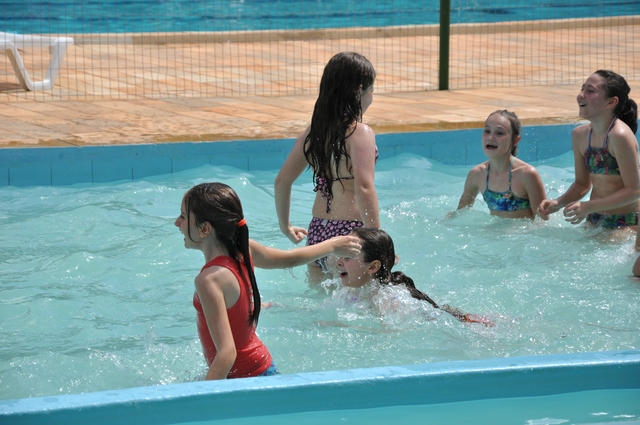 Muitas atrações na abertura da Temporada de Verão do Clube Caixeiral Campestre