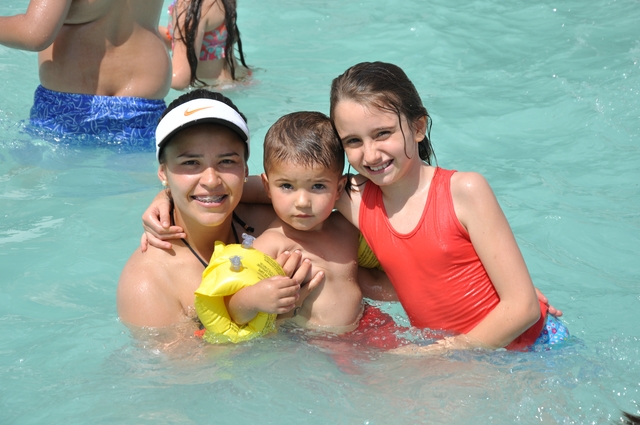 Muitas atrações na abertura da Temporada de Verão do Clube Caixeiral Campestre