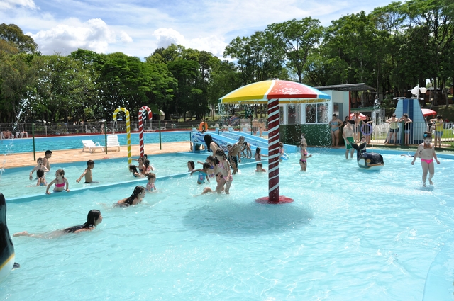 Muitas atrações na abertura da Temporada de Verão do Clube Caixeiral Campestre