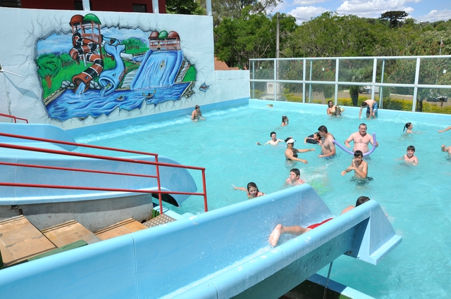 Muitas atrações na abertura da Temporada de Verão do Clube Caixeiral Campestre