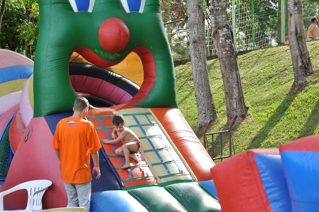 Muitas atrações na abertura da Temporada de Verão do Clube Caixeiral Campestre