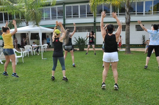 Muitas atrações na abertura da Temporada de Verão do Clube Caixeiral Campestre