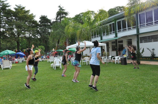 Muitas atrações na abertura da Temporada de Verão do Clube Caixeiral Campestre