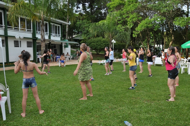 Muitas atrações na abertura da Temporada de Verão do Clube Caixeiral Campestre