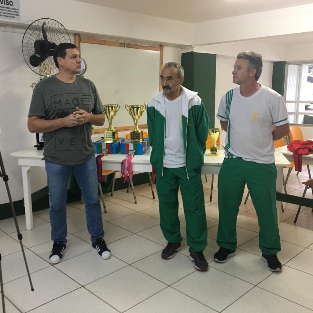 Torneios de Bocha nas canchas do Caixeiral Campestre