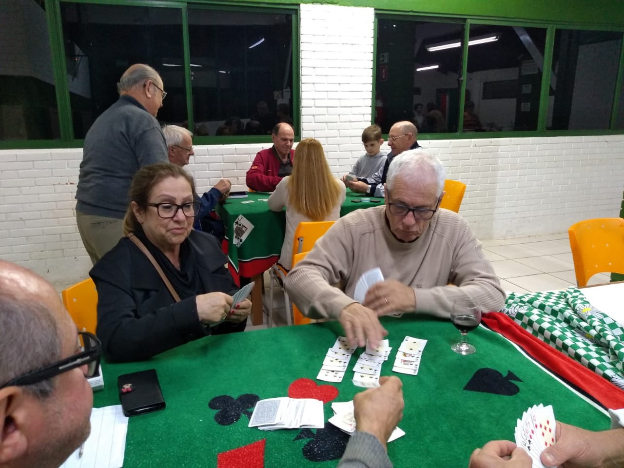 Departamento Sala de Jogos realiza jantar