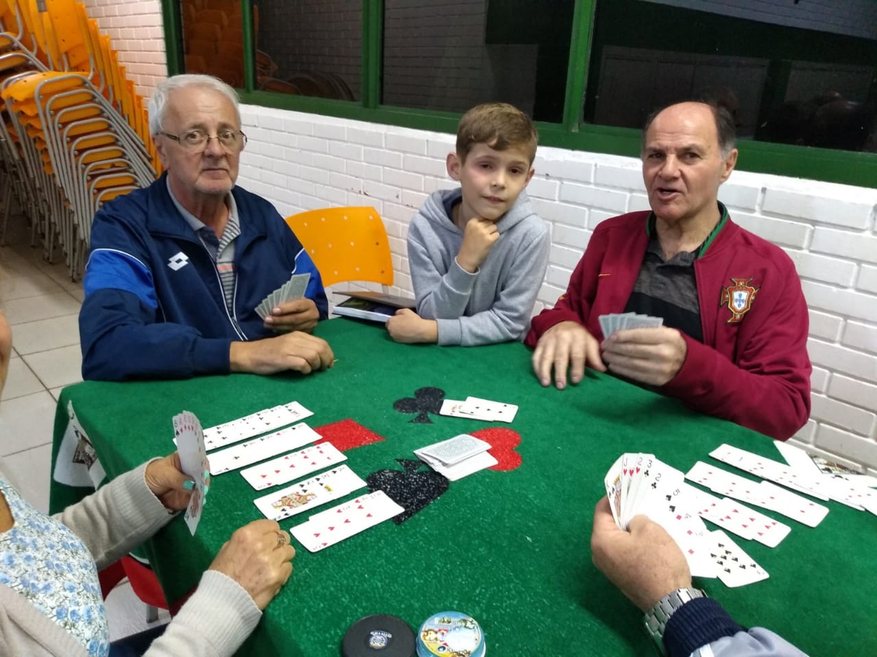 Departamento Sala de Jogos realiza jantar