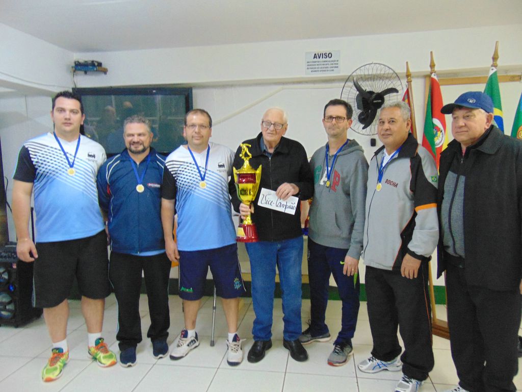 28 equipes participam da 12ª Copa de Bochas Plínio Grazziotin do Clube Caixeiral Campestre