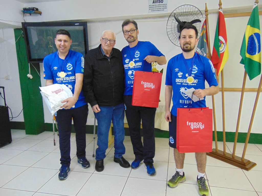 28 equipes participam da 12ª Copa de Bochas Plínio Grazziotin do Clube Caixeiral Campestre