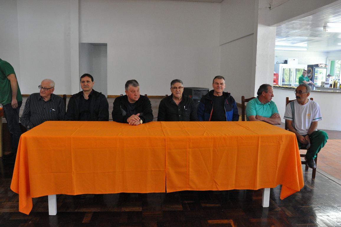 28 equipes participam da 12ª Copa de Bochas Plínio Grazziotin do Clube Caixeiral Campestre