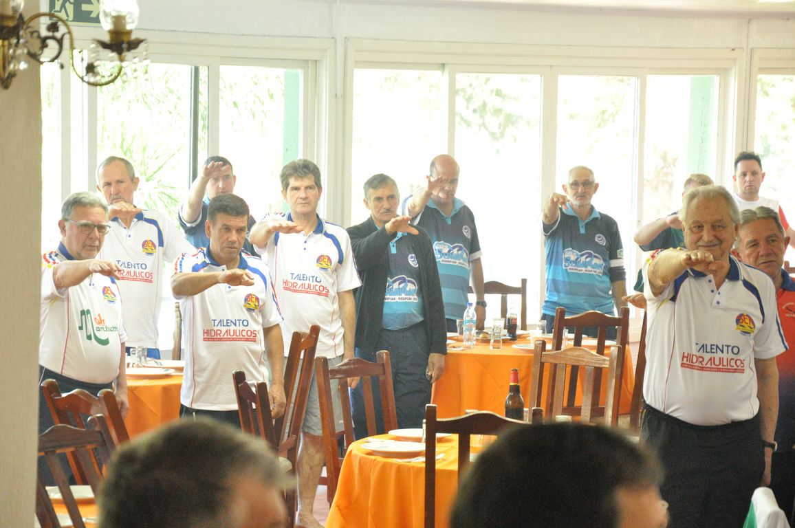 28 equipes participam da 12ª Copa de Bochas Plínio Grazziotin do Clube Caixeiral Campestre