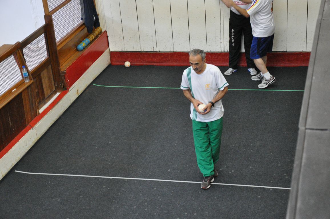 28 equipes participam da 12ª Copa de Bochas Plínio Grazziotin do Clube Caixeiral Campestre