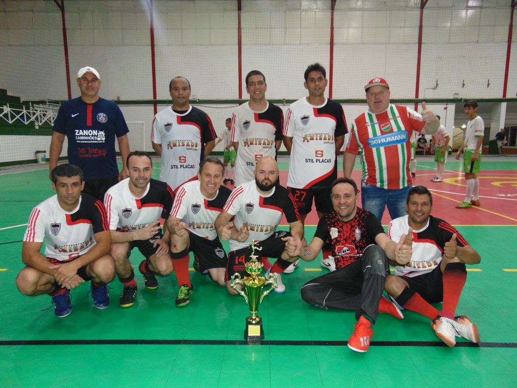 Campeões do Futsal de Inverno do Caixeiral Campestre