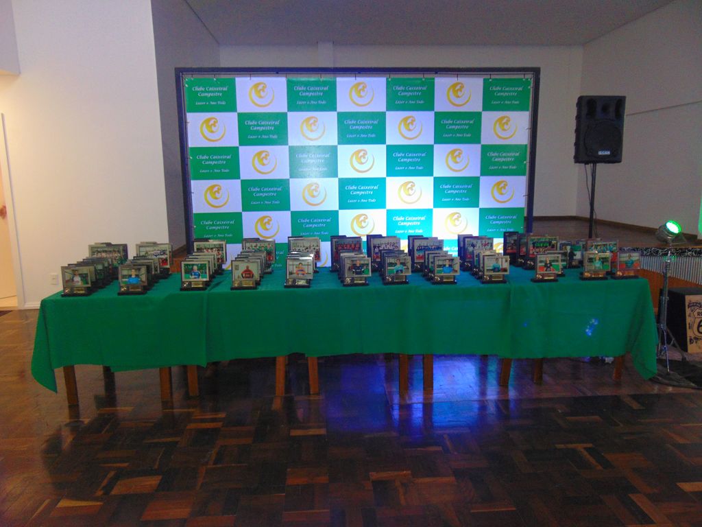 Clube Caixeiral Campestre entrega premiação do esporte