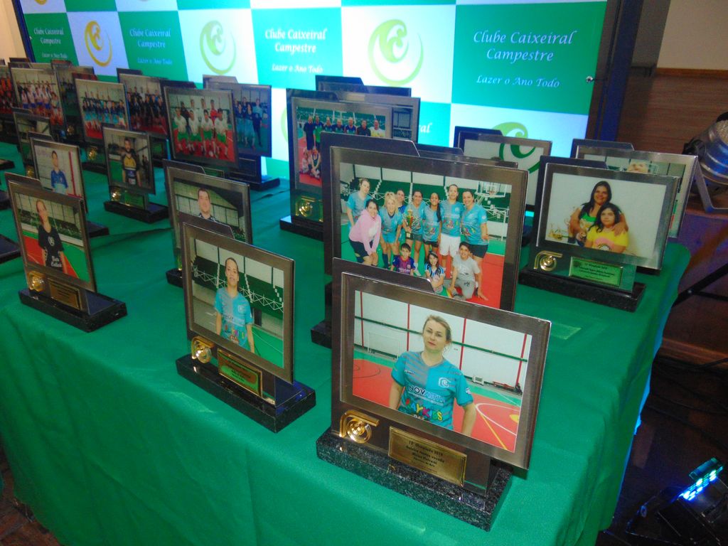 Clube Caixeiral Campestre entrega premiação do esporte