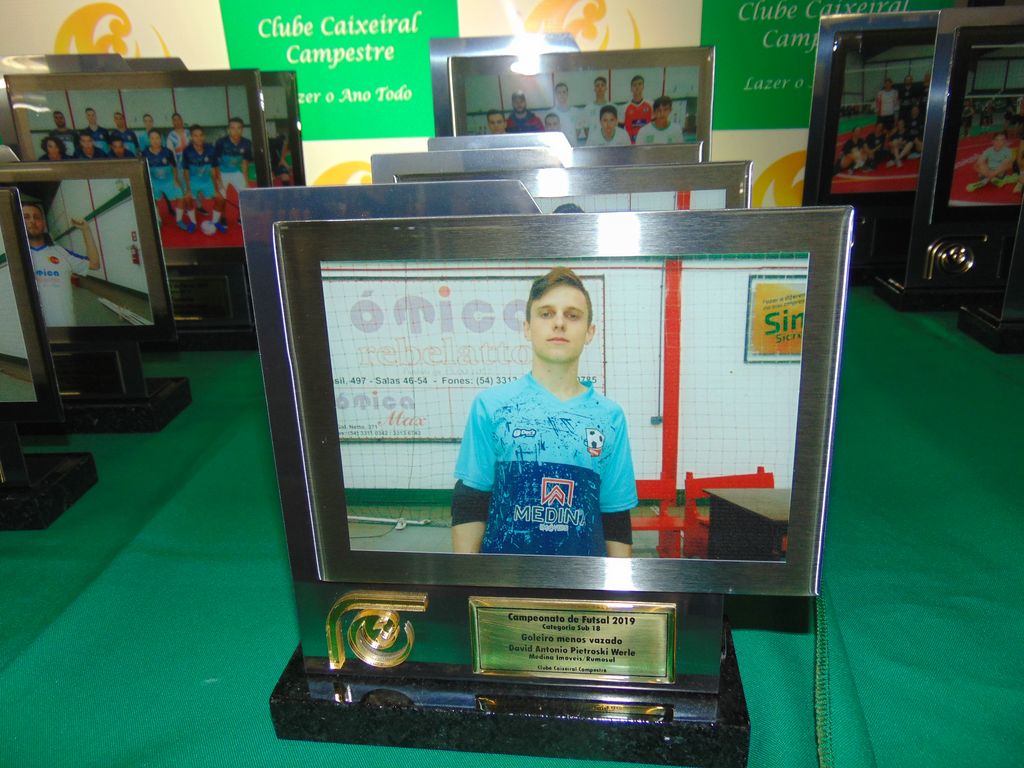 Clube Caixeiral Campestre entrega premiação do esporte