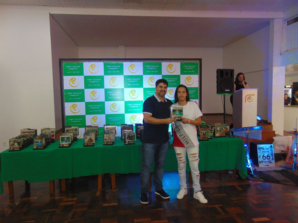 Clube Caixeiral Campestre entrega premiação do esporte