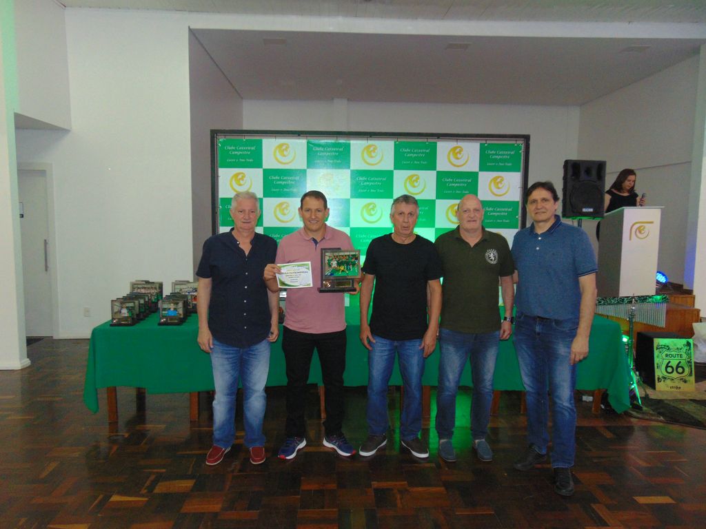 Clube Caixeiral Campestre entrega premiação do esporte