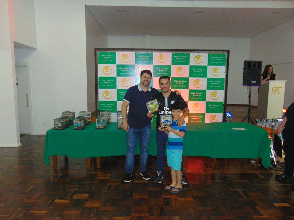 Clube Caixeiral Campestre entrega premiação do esporte