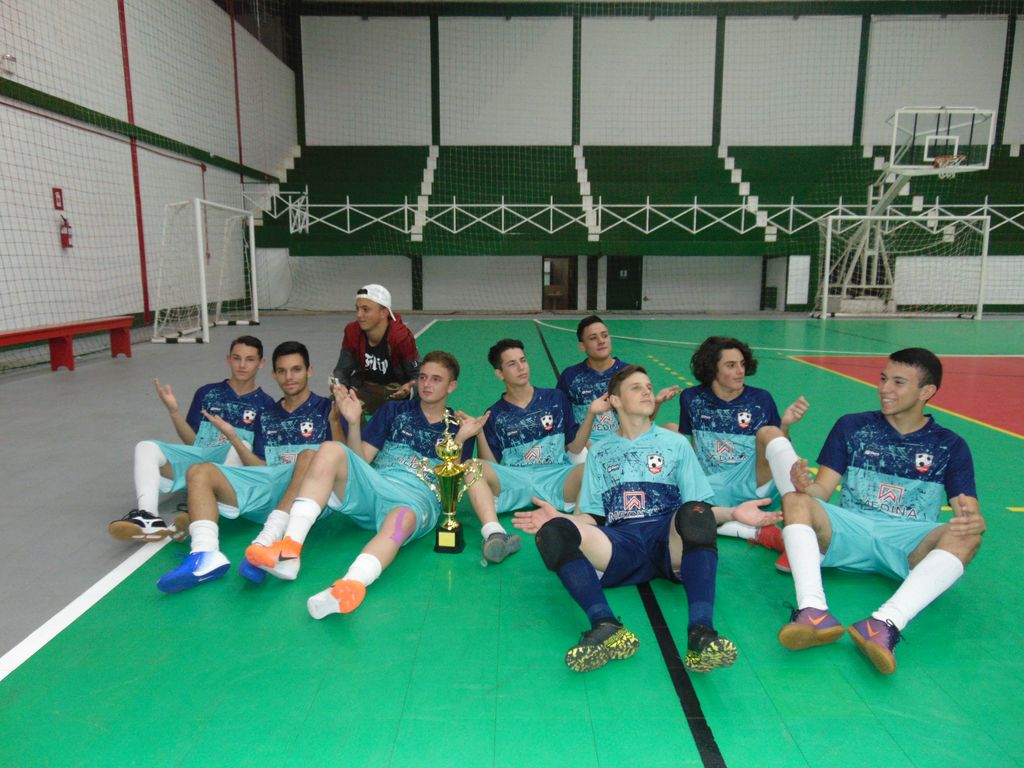 Campeões do Futsal de Inverno do Caixeiral Campestre