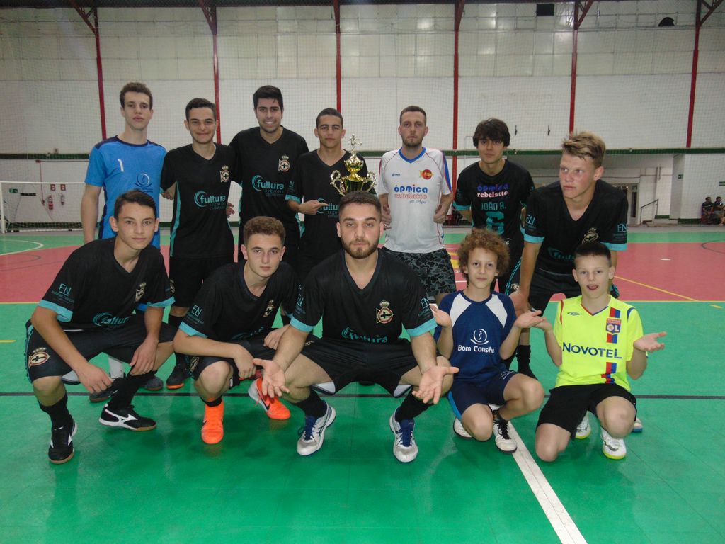 Campeões do Futsal de Inverno do Caixeiral Campestre