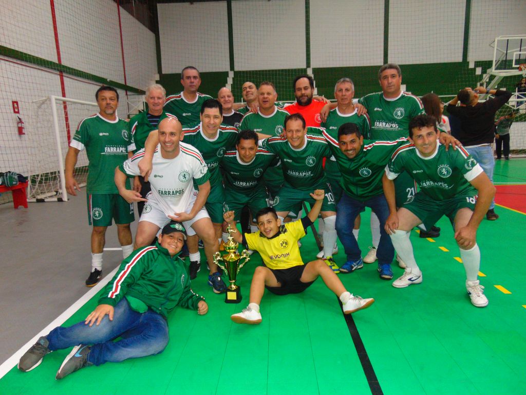 Campeões do Futsal de Inverno do Caixeiral Campestre