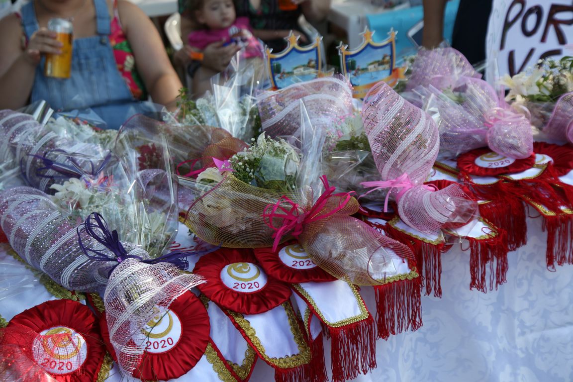 Concurso Rainha das Piscinas e Rei Mirim movimenta Clube Caixeiral Campestre