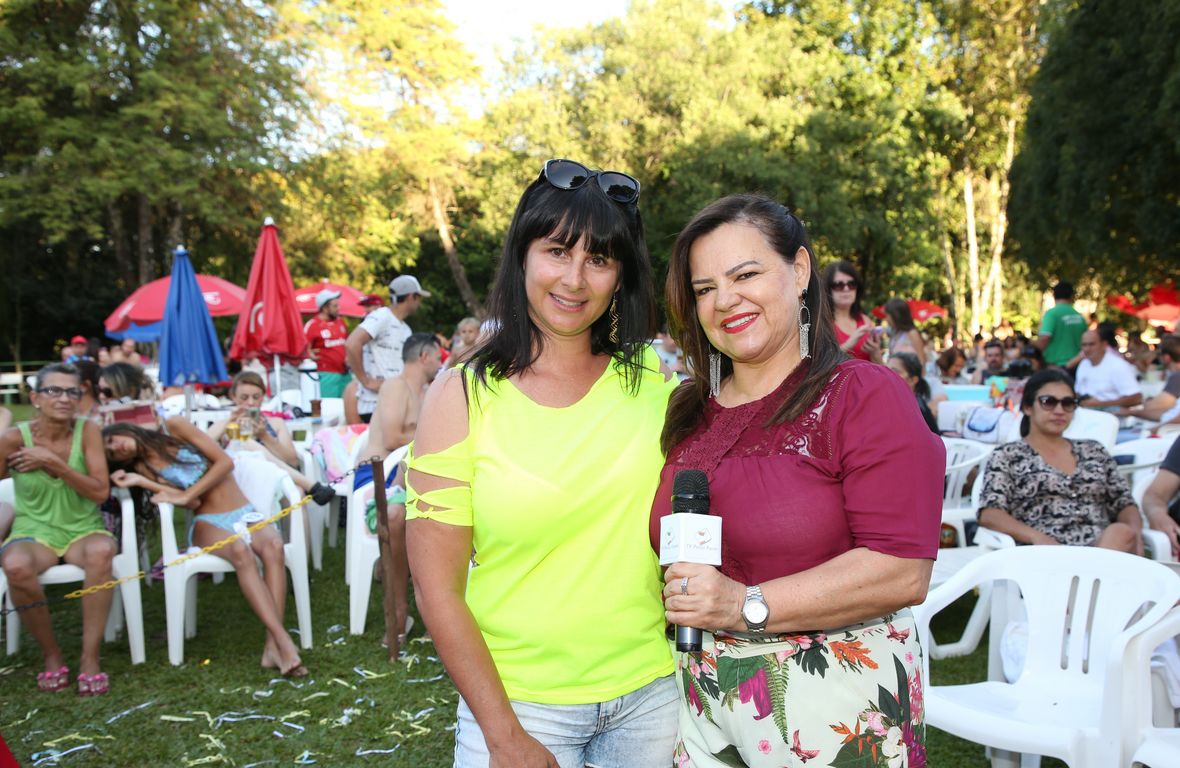 Concurso Rainha das Piscinas e Rei Mirim movimenta Clube Caixeiral Campestre