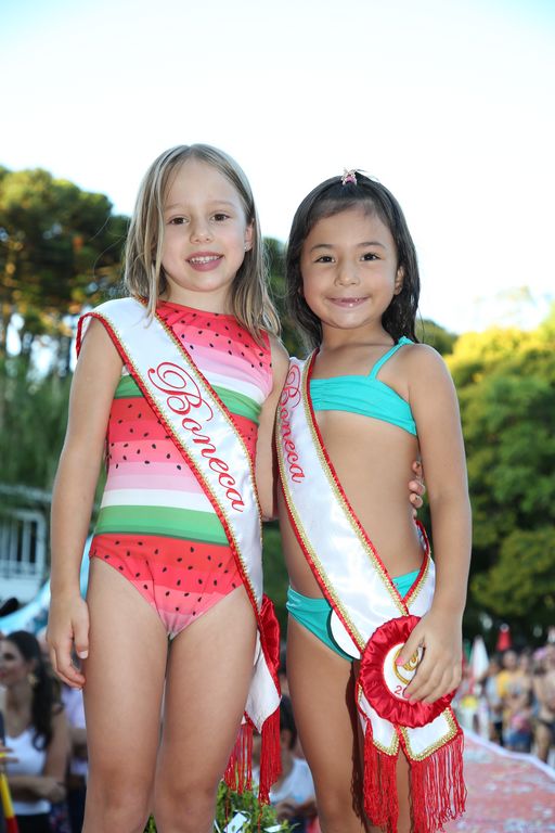Concurso Rainha das Piscinas e Rei Mirim movimenta Clube Caixeiral Campestre