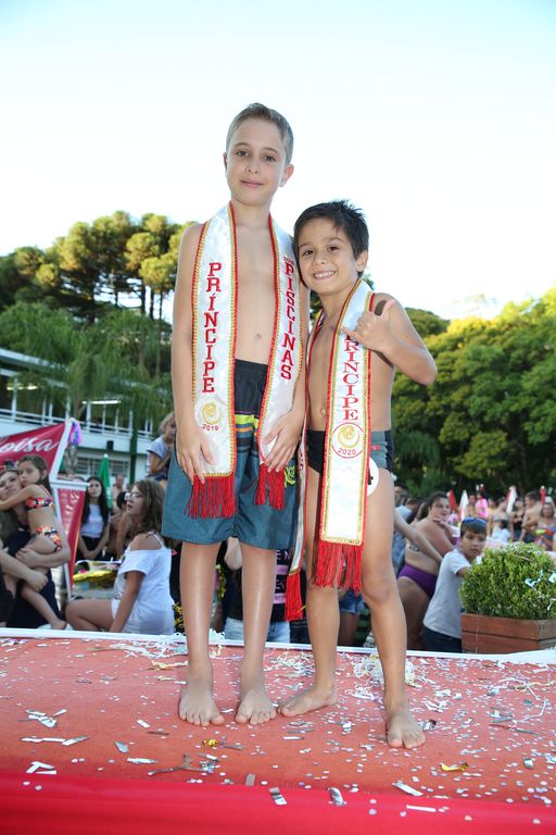 Concurso Rainha das Piscinas e Rei Mirim movimenta Clube Caixeiral Campestre
