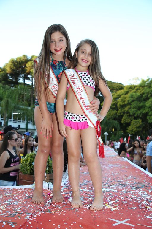 Concurso Rainha das Piscinas e Rei Mirim movimenta Clube Caixeiral Campestre