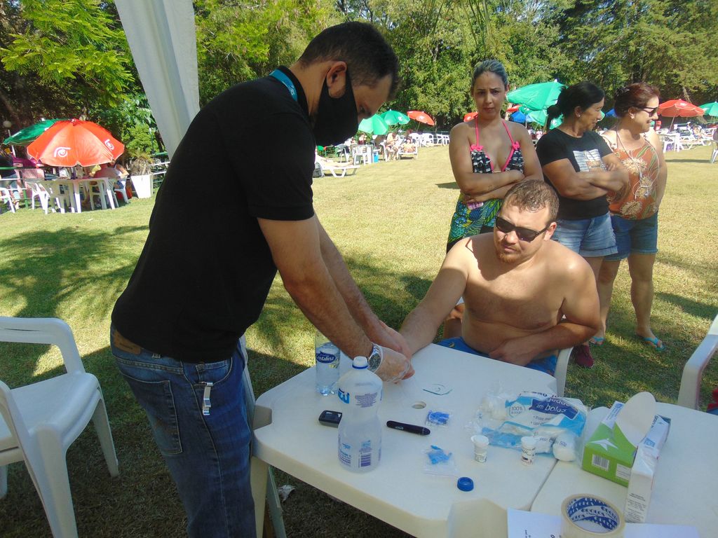 Sol, diversão e música boa na Abertura da Temporada de Verão