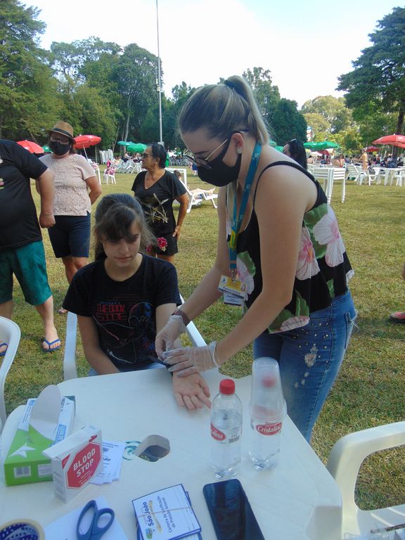 Sol, diversão e música boa na Abertura da Temporada de Verão