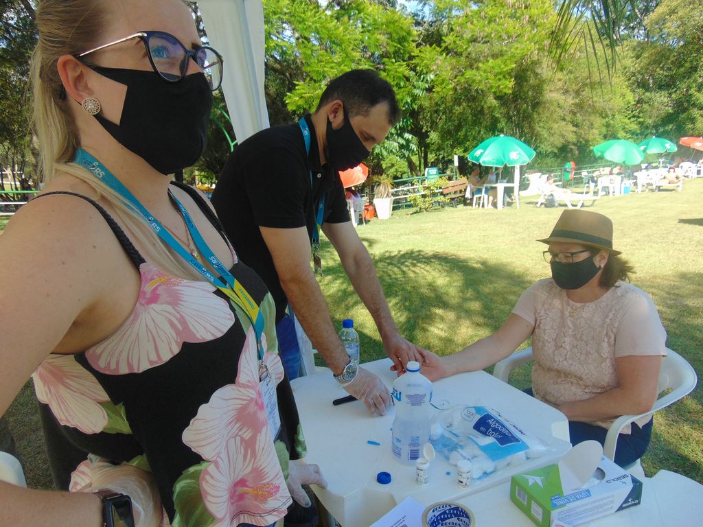 Sol, diversão e música boa na Abertura da Temporada de Verão