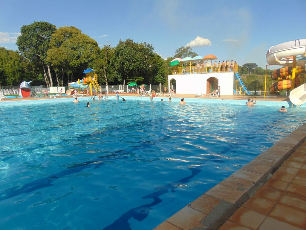 Sol, diversão e música boa na Abertura da Temporada de Verão