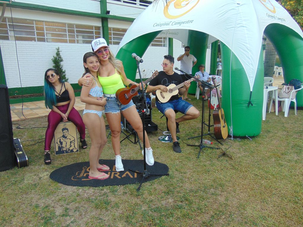 Sol, diversão e música boa na Abertura da Temporada de Verão