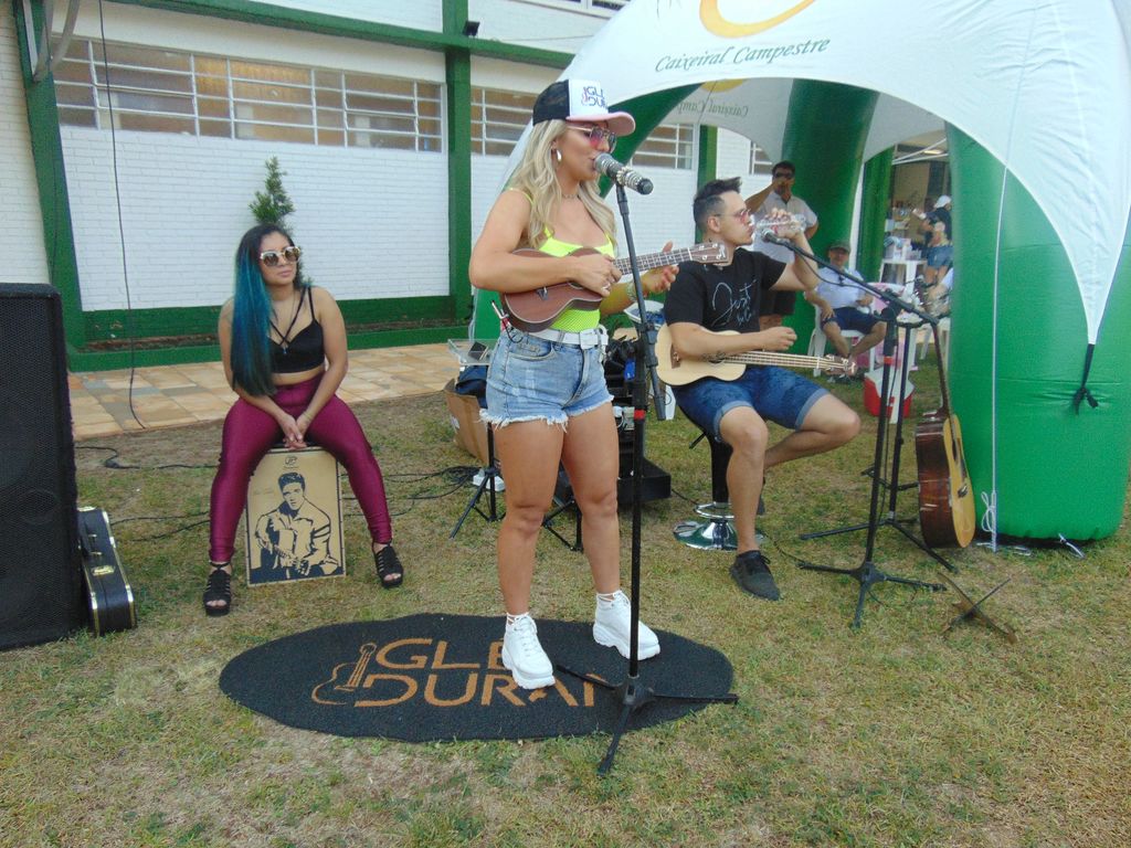 Sol, diversão e música boa na Abertura da Temporada de Verão