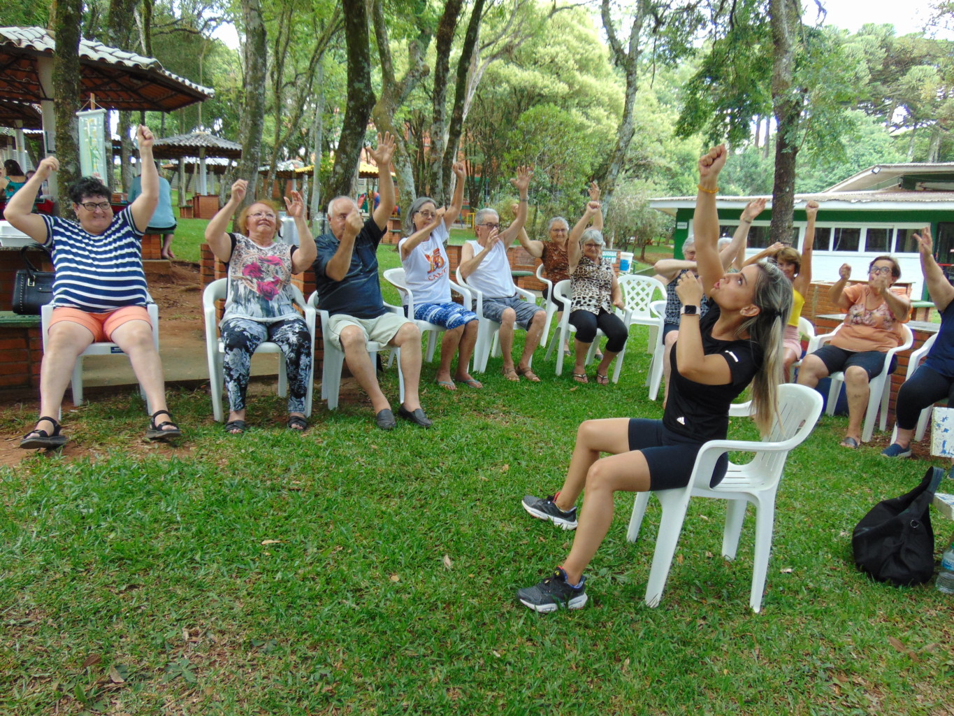 Grupo Camti realiza piquenique da terceira idade
