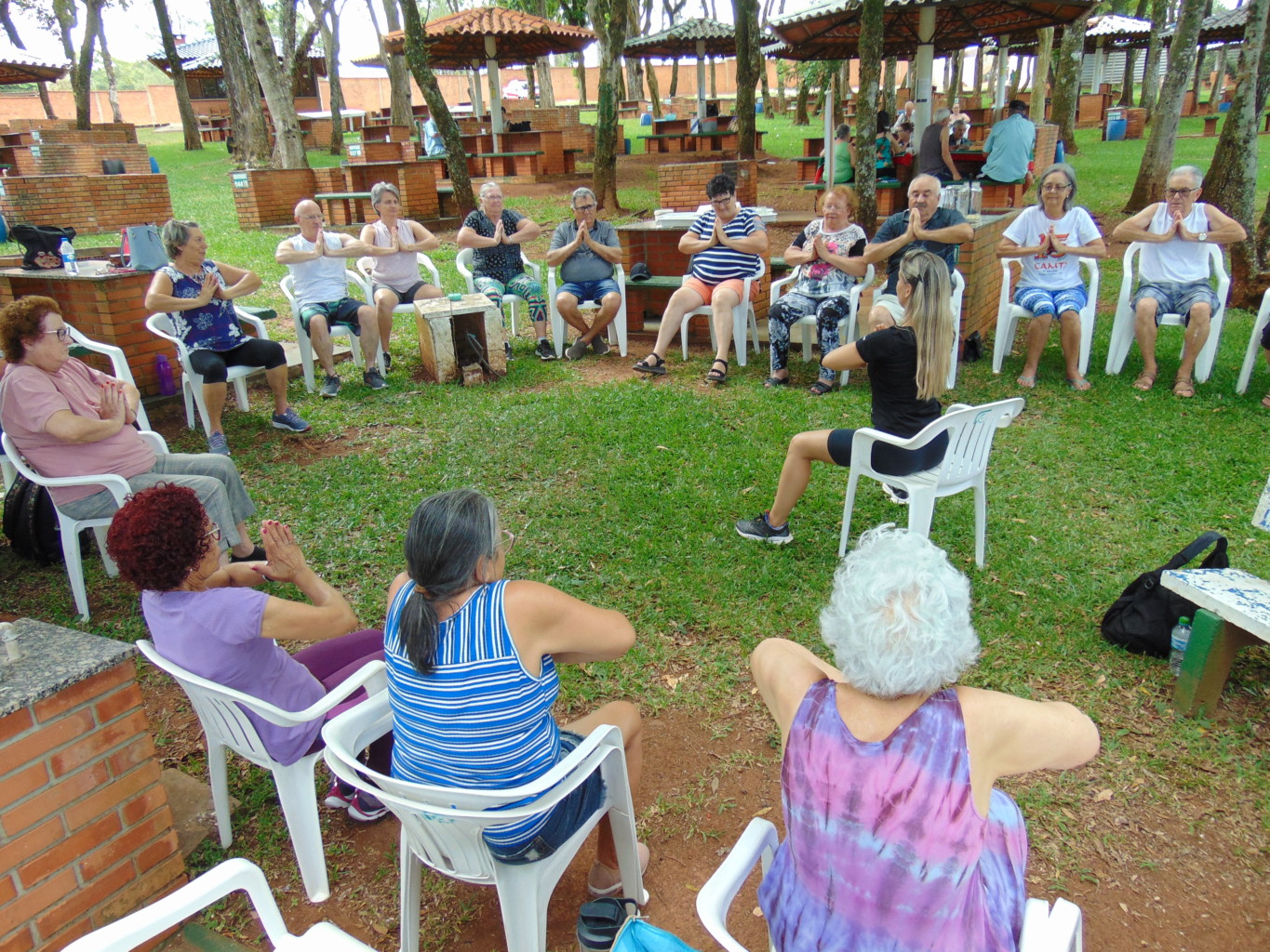 Grupo Camti realiza piquenique da terceira idade