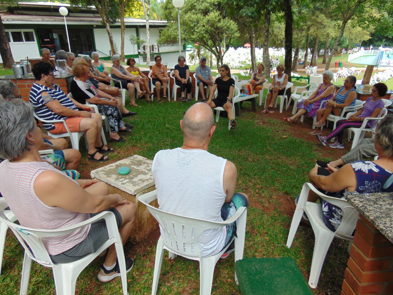 Grupo Camti realiza piquenique da terceira idade