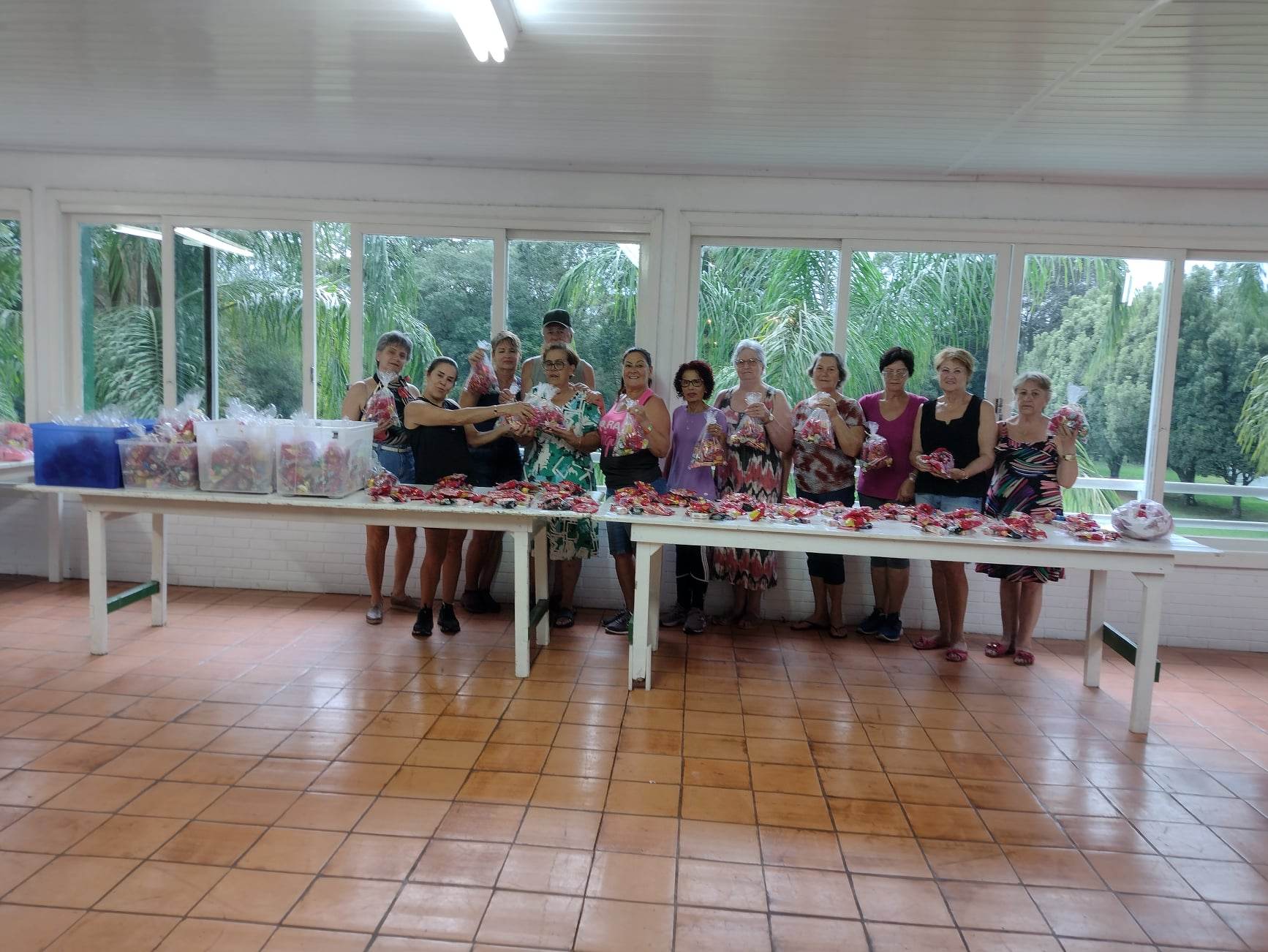 Ação solidária de Páscoa do Clube Caixeiral Campestre