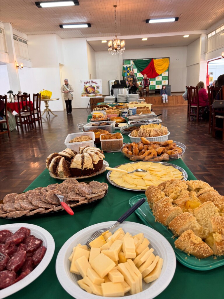 Tradição, alegria e integração marcaram o tradicional Café de Chaleira do Camti