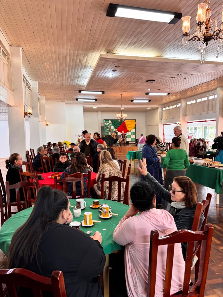 Tradição, alegria e integração marcaram o tradicional Café de Chaleira do Camti