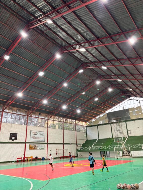 Iluminação renovada no Ginásio de Esportes